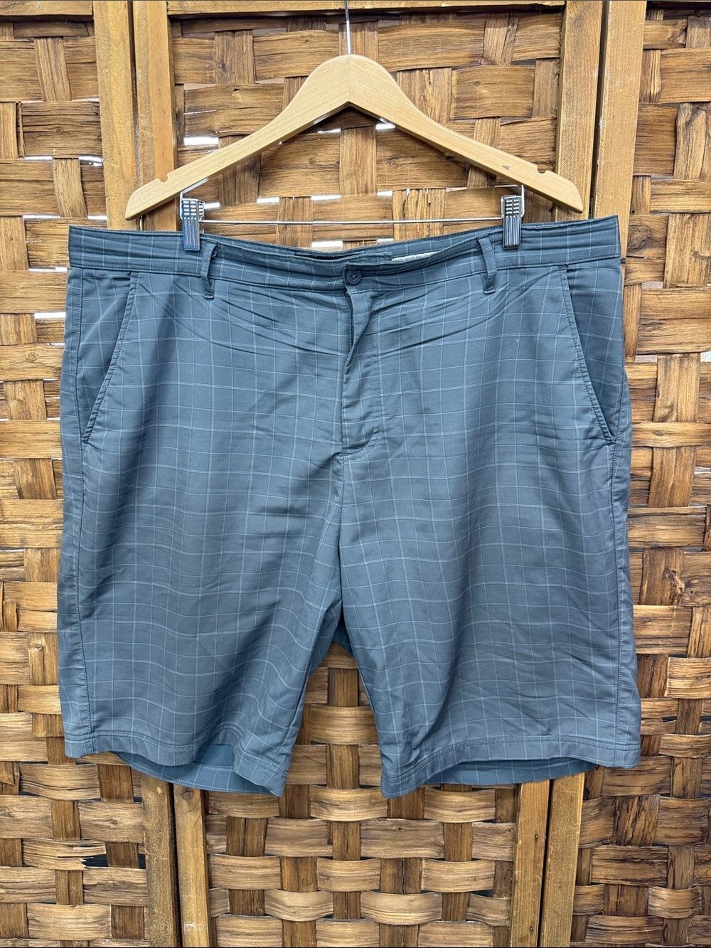 Men's Gray Check Performance Shorts